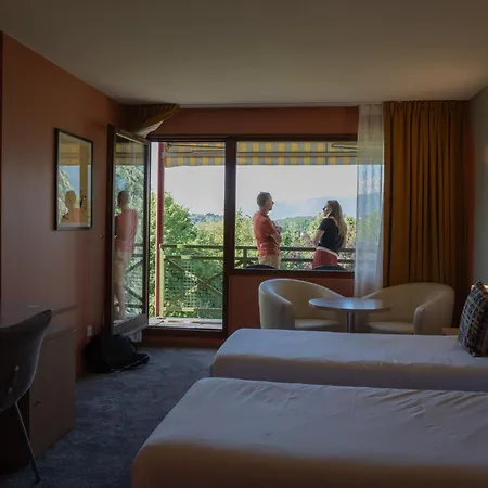 Hotel *** & Spa Vacances Bleues Villa Marlioz-3